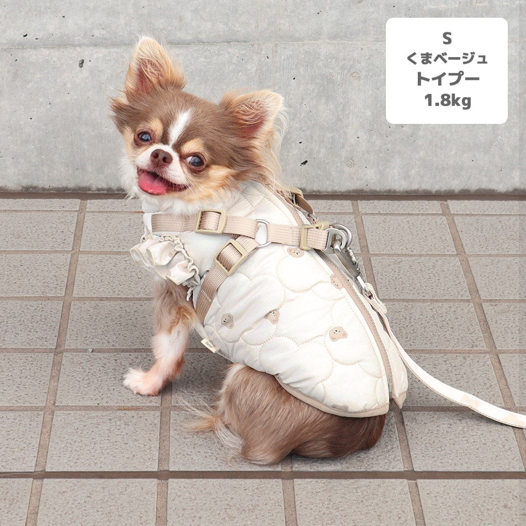 チワワ2.1kg(首19.5/胴30.5/丈22cm)の玉青ちゃんはくまライトベージュのSを着用