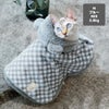 MIX3.8kg(首18/胴34/丈38cm)の星花ちゃんはブルーのMを着用