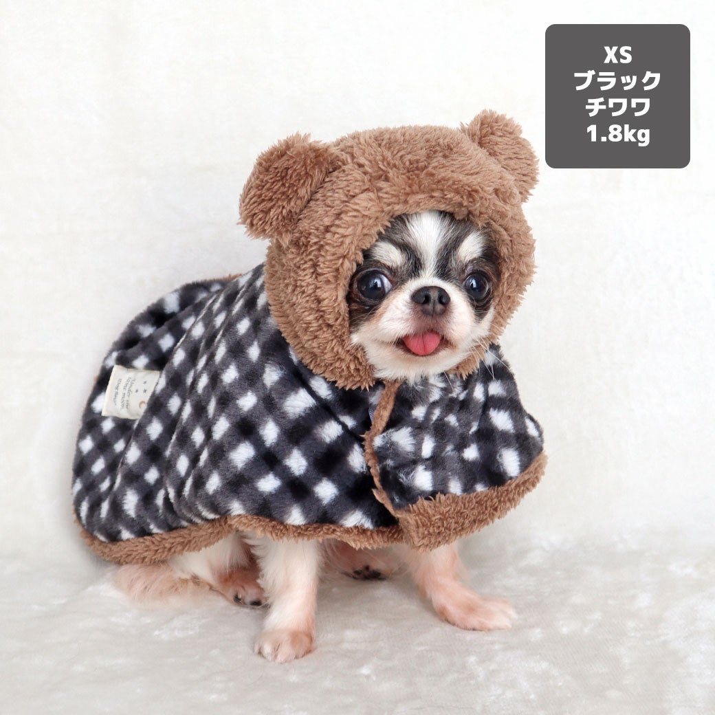 チワワ1.8kg(首18/胴29/丈17cm)の小真知ちゃんはブラックのXSを着用