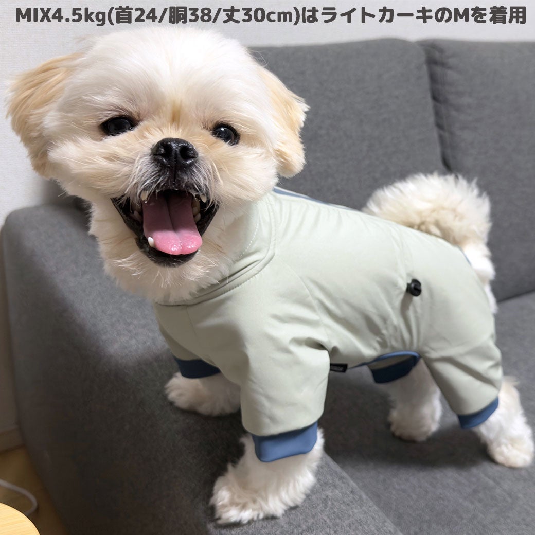 MIX4.5kg(首24/胴38/丈30cm)のとろろくんはライトカーキのMを着用