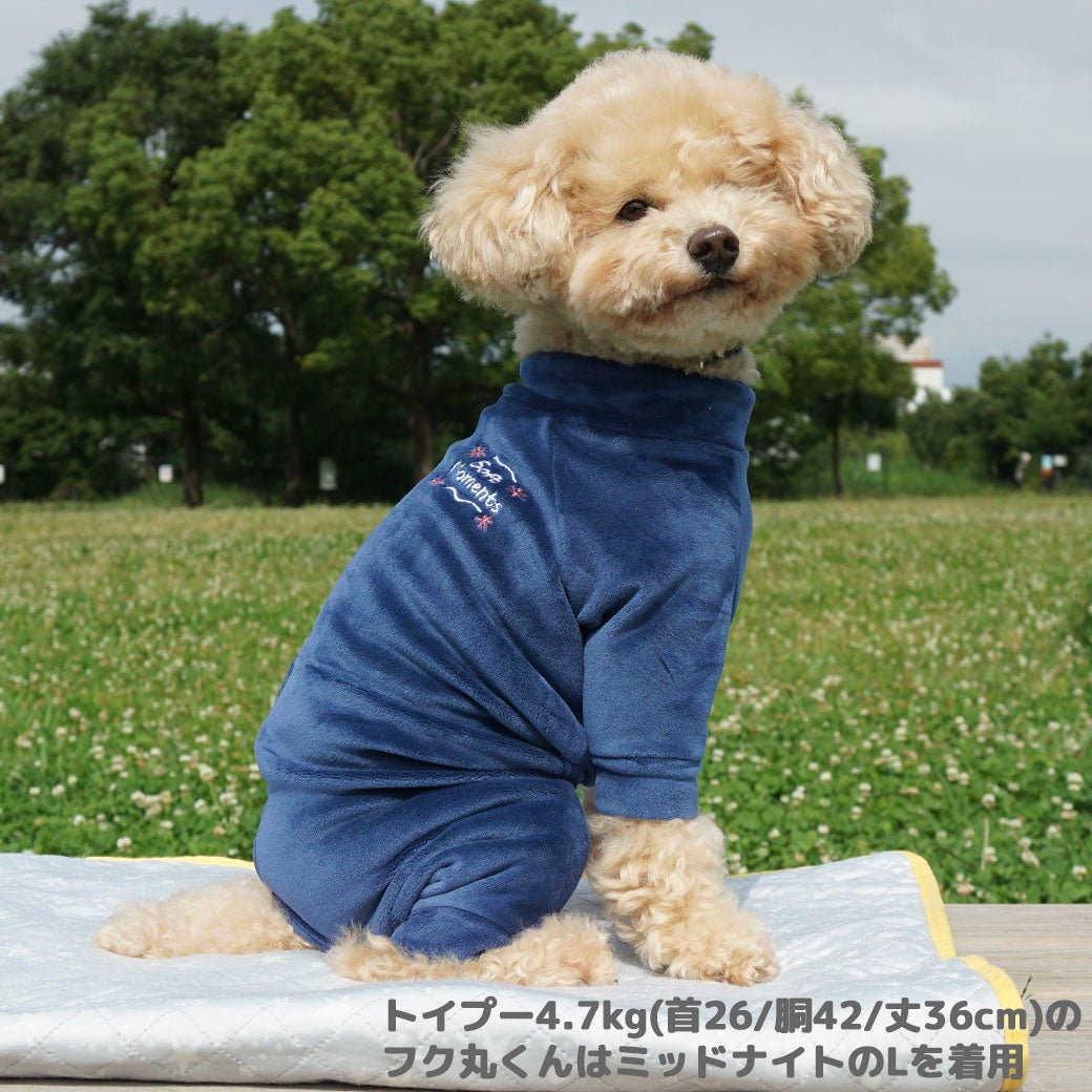 トイプー4.7kg(首26/胴42/丈36cm)のフク丸くんはミッドナイトのLを着用