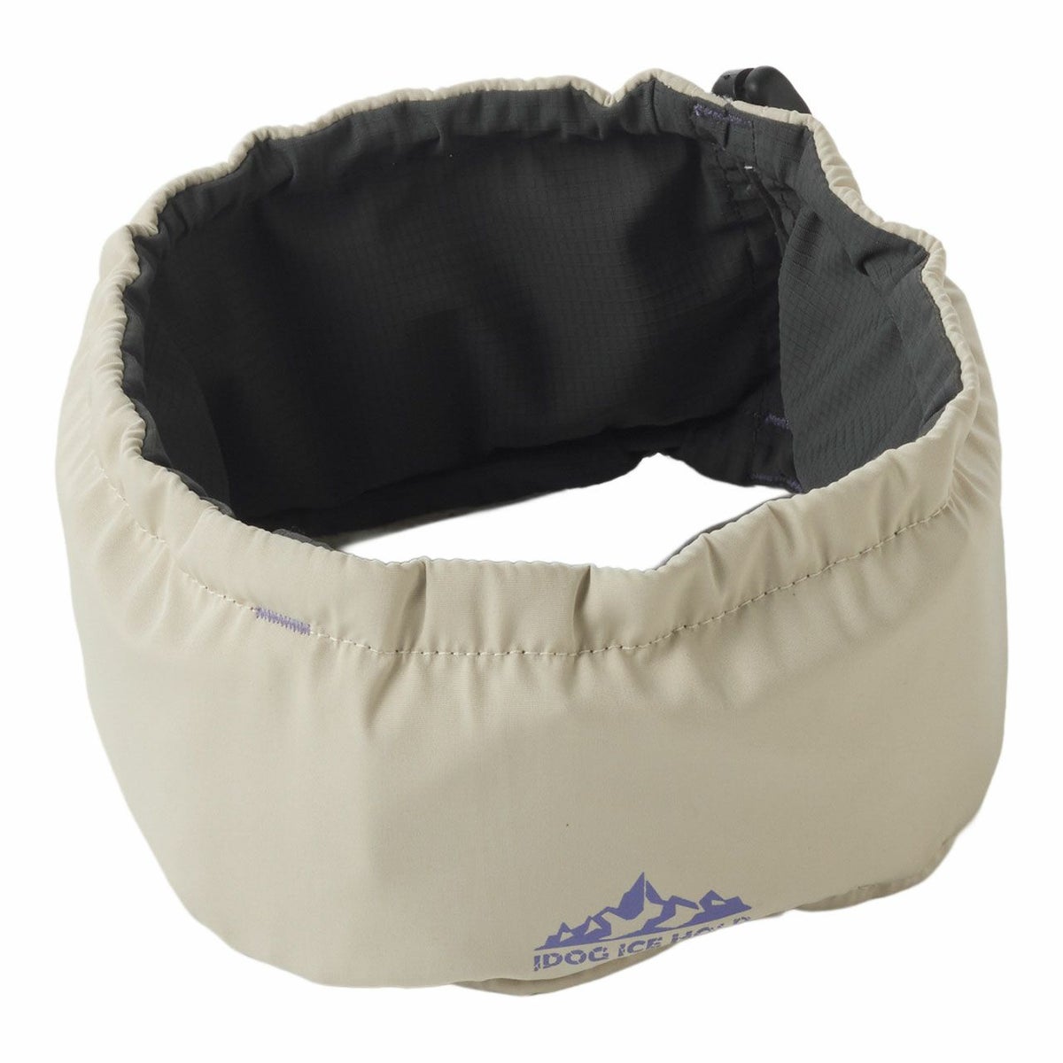 ライトベージュ