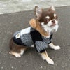 お出かけにピッタリなカジュアルパーカー