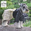 ミニチュアシュナウザー8.0kg(首30/胴48/丈37cm)のマハロくんは花菱×麒麟のXLを着用